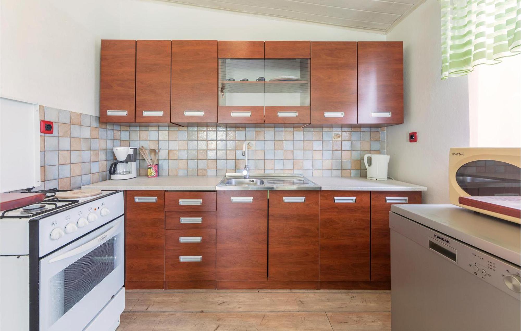 3 Bedroom Gorgeous Apartment In Marčana Exteriör bild